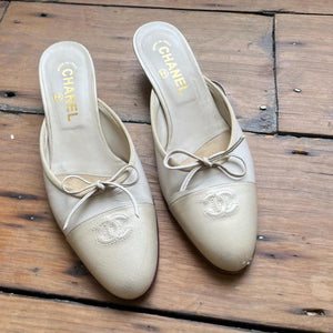 Chanel Women's Cream Mules